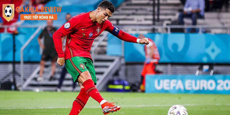 Cristiano Ronaldo đang là tiền đạo hay nhất thế giới